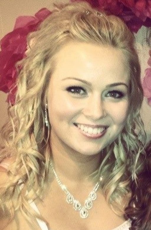 Nýr starfsmaður boðinn velkominn í Sagnheima, byggðasafn